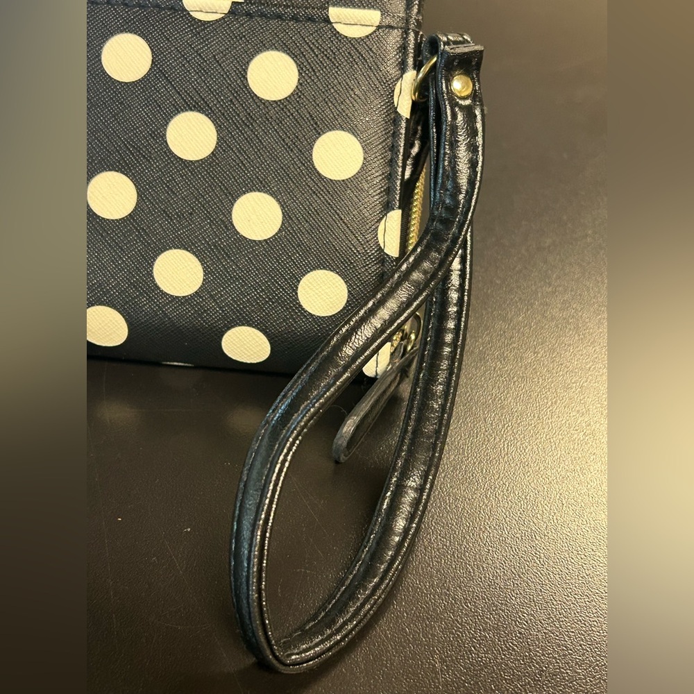 🐕3/20 Black and White Polka Dot Wristlet - Picture 5 of 11